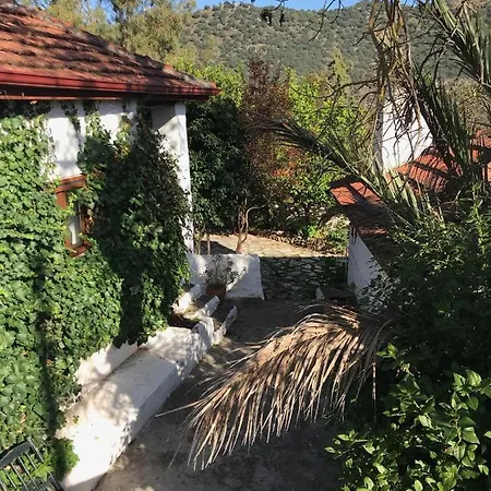 Charming Secluded 2-Bed Cottage In Kayakoy For 4 Semesterbostad